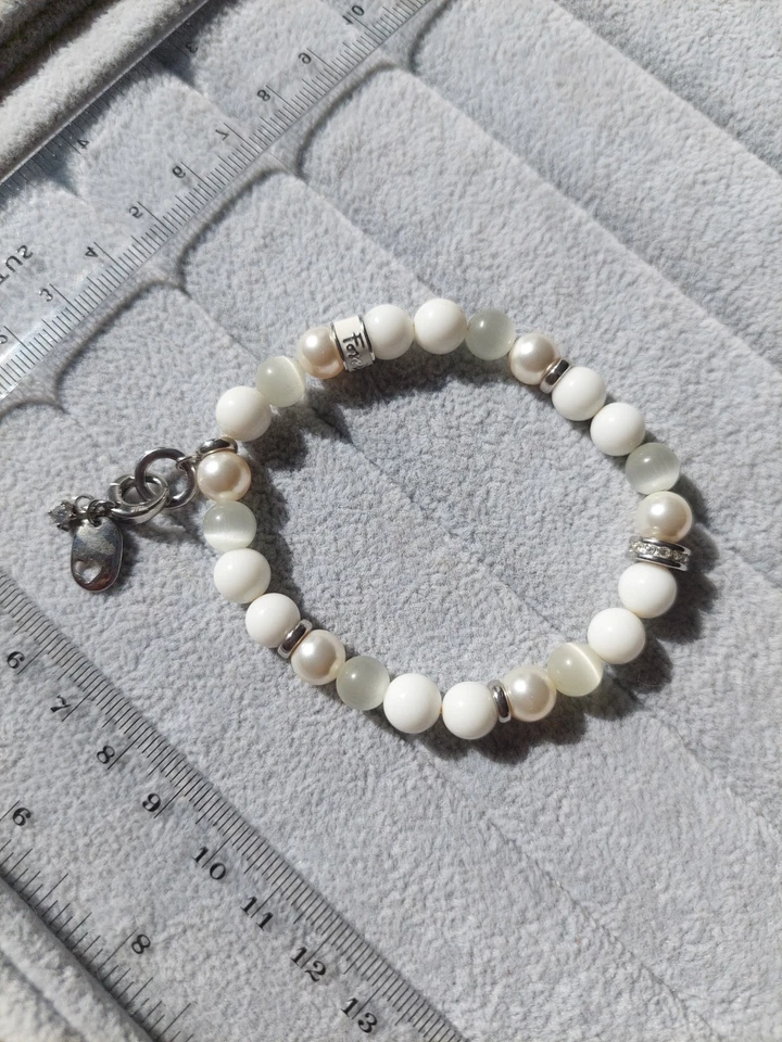Schönes Charm Armband dehnbar mit Perlen, Steinen🤍✨️ - Bild 2 von 3