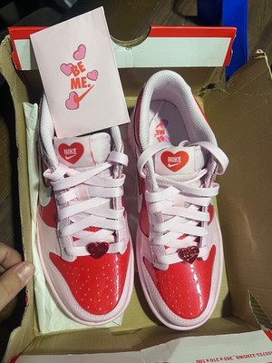 nike dunk low bg Valentine limited edition size 4.5y new with tags