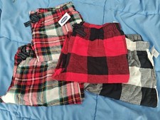 Old Navy women's plaid pajama pants size small- 4 pairs