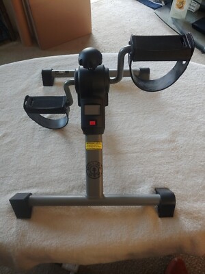 Gold's Gym 15-0101GG Folding Upper/Lower Body Cycle