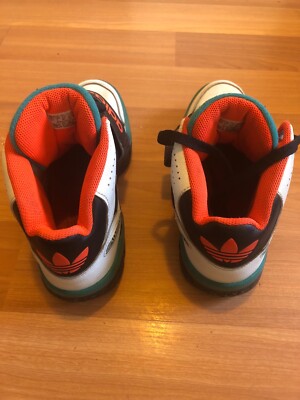 Size 7.5 - adidas Mutombo TR Block White | eBay display picture 3