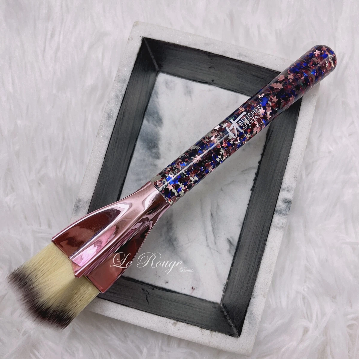 It cosmetics foundation sale brush