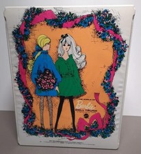Vintage 1968 World Of Barbie White Doll Trunk/Case 1004 w/White Handle, Clasp