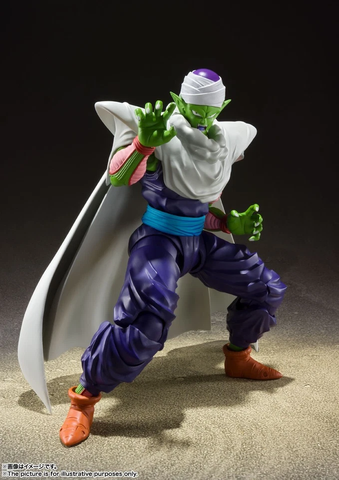 Figura Bandai S.H.Figuarts Dragon Ball Z Piccolo The Proud Namekian Nueva en mano Foto 4 de 4