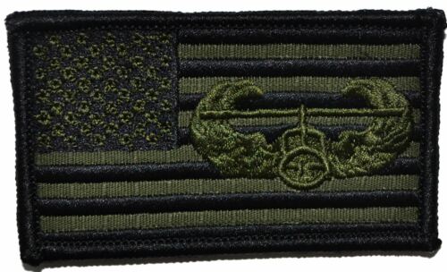 Drapeau américain avec badge d'assaut aérien superposé - patch 2x3,5 - Photo 1 sur 4