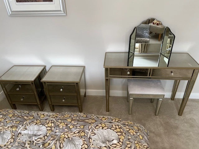 slim fit dress slacks Marie White Dressing Table with Drawers – Laura James main image 0