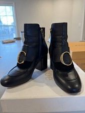 Botines Chole de cuero negro con tacón al tobillo con hebilla C talla 7