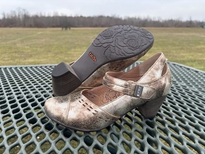 Taos Women's Stunner Leather Mary Jane Shoes Antiqued Gold US 8 / EU 39
