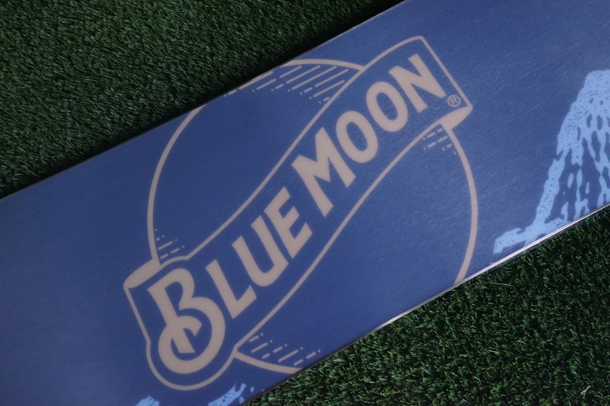 Snowboard Blue Moon Brewing Co. 155cm True Twin All-Mountain
