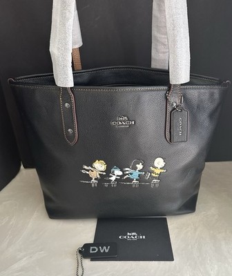 coach SNOOPYコラボ Exciting New Coach x Snoopy Merchandise Revealed | TikTok