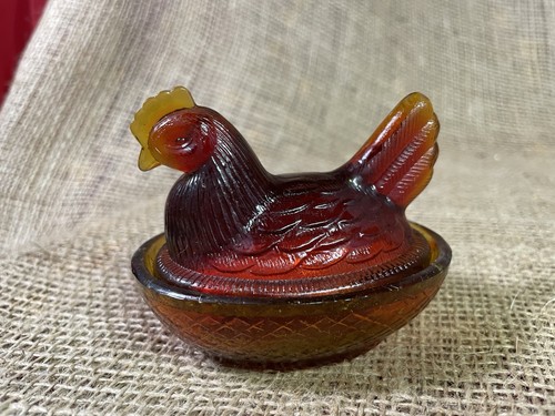 Vintage ~ Amberina Red Glass Hen on Nest Mini Salt Cellar made in  Taiwan