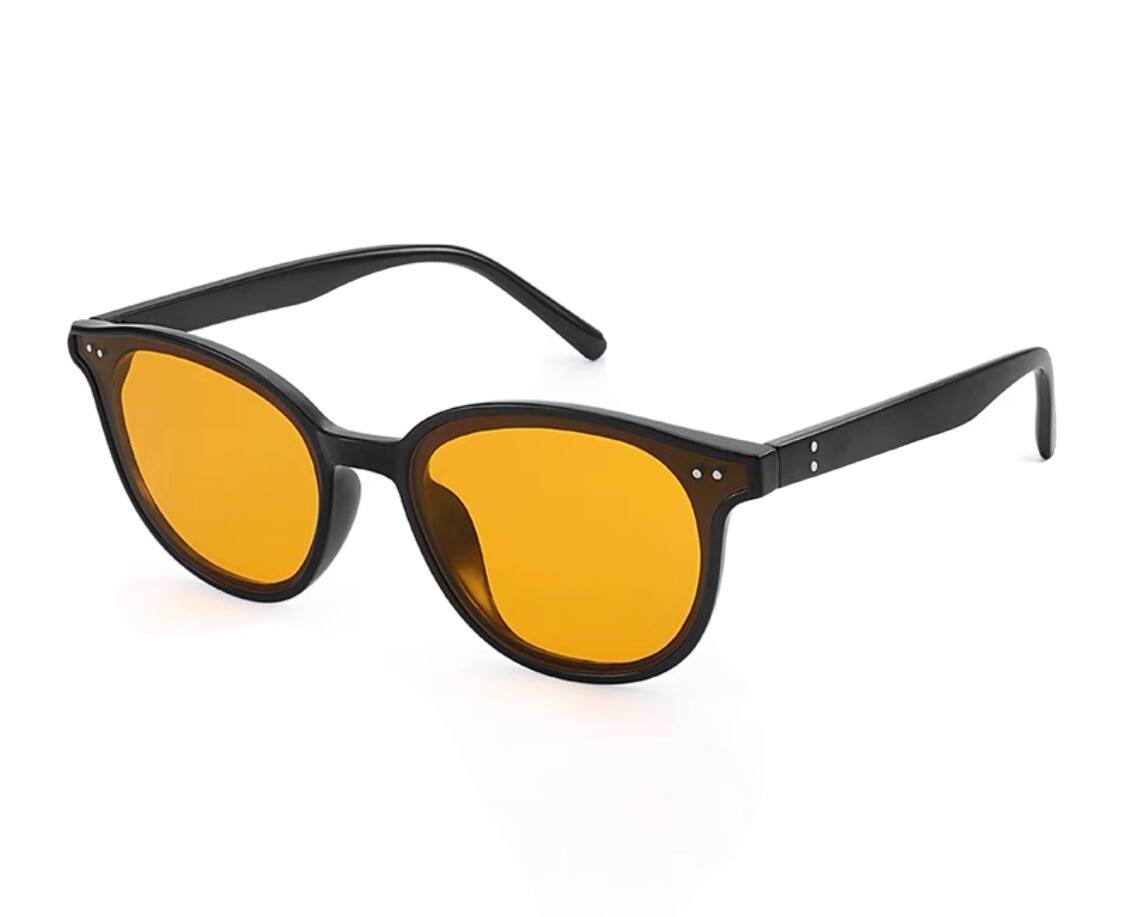 Stylish UV Protection Polarized Sunglasses for Men and Women – Trendy, Durable, and Lightweight Design for Outdoor Activities-image