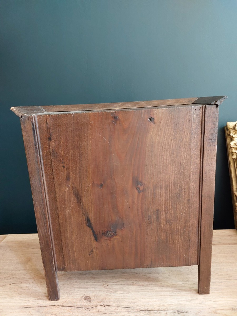 Armoire bretonne ancienne d'occasion - Ameublement