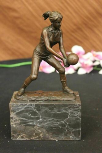 Bronze Tasse Buchse Volleyball Player After Milo. Und Handgefertigt Dekorative - Afbeelding 1 van 12
