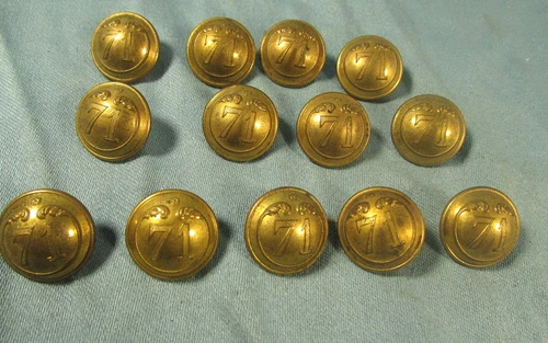 71st Line Infantry Regiment Gold Button 22mm AM&Cie * Single