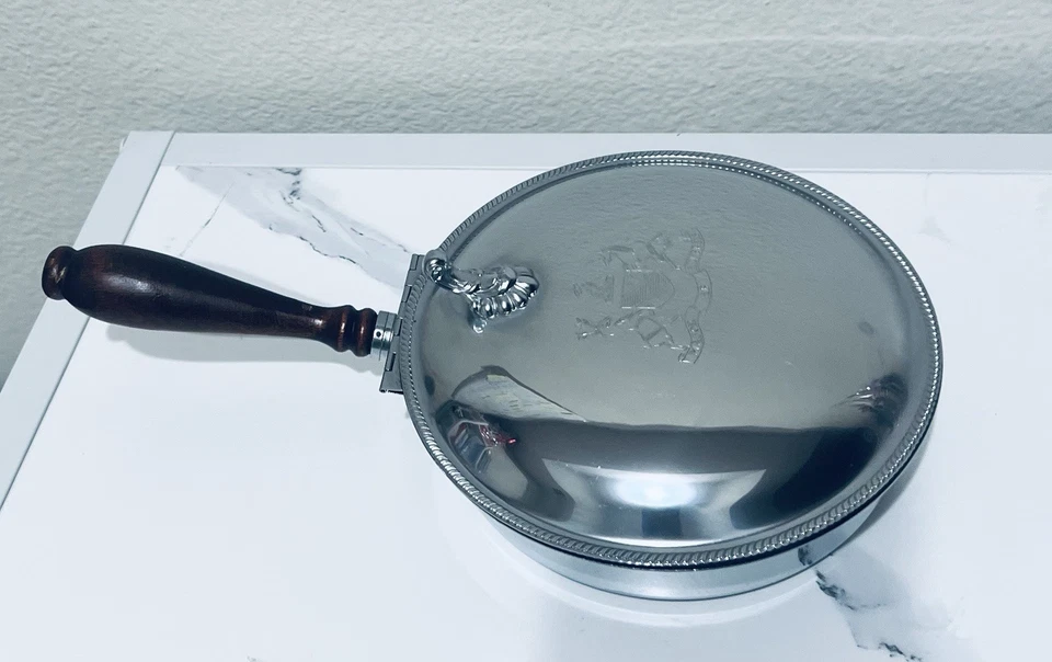 Perma Brite Chrome By National Silver Company, Silent Butler Crumb Catcher. - Image 3 of 4