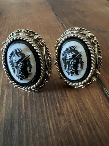 Vintage Shields Cameo Knight Oval Cufflink Set