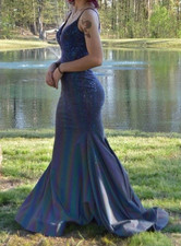 Ellie Wilde Holographic Prom/Formal Dress Junior Women  s Size 0