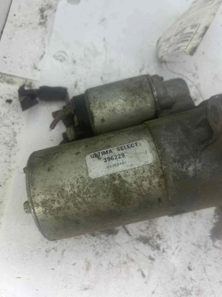 Fits 2006-2007 GMC Envoy Starter Motor 4.2L OEM#:89017846 Foto 2 de 4
