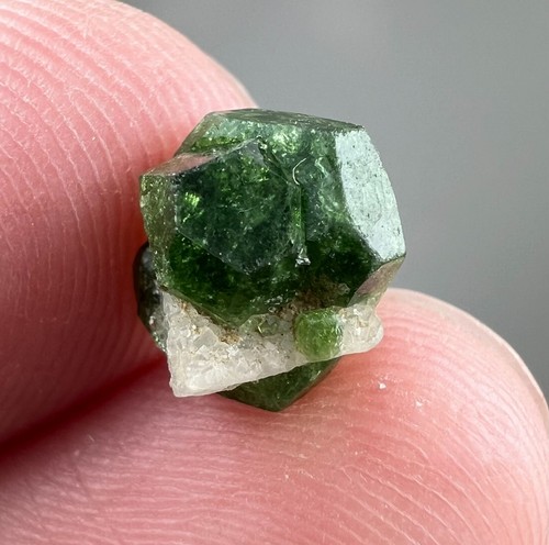 3.80 Ct Dravite Tourmaline From Skardu Pakistan - Picture 6 of 13