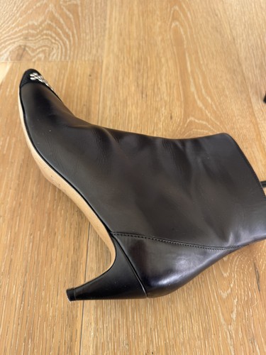 Isabel Marant Black Leather Ankle Boots with Suede & Studded Toes Size 38 - Picture 10 of 10