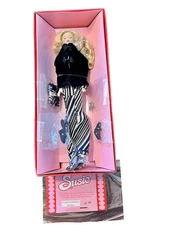 2006 "Sydney Symphony" Susie Doll (RD0016) LE400 by R&D w/BONUS hatbox MIB in US