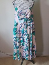 Torrid Women's Midi Sundress Size 2 Cream Abstract Adjustable Straps Smocked 
