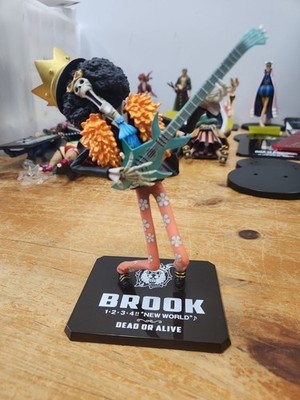 Brook Soul King Guitar Figuart ZERO Figure New World Ver Dead or Alive One Piece