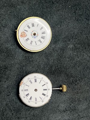 Vintage Mechanical Watch Movements. Avance retard  for parts. NOT RUNNING 27mm
