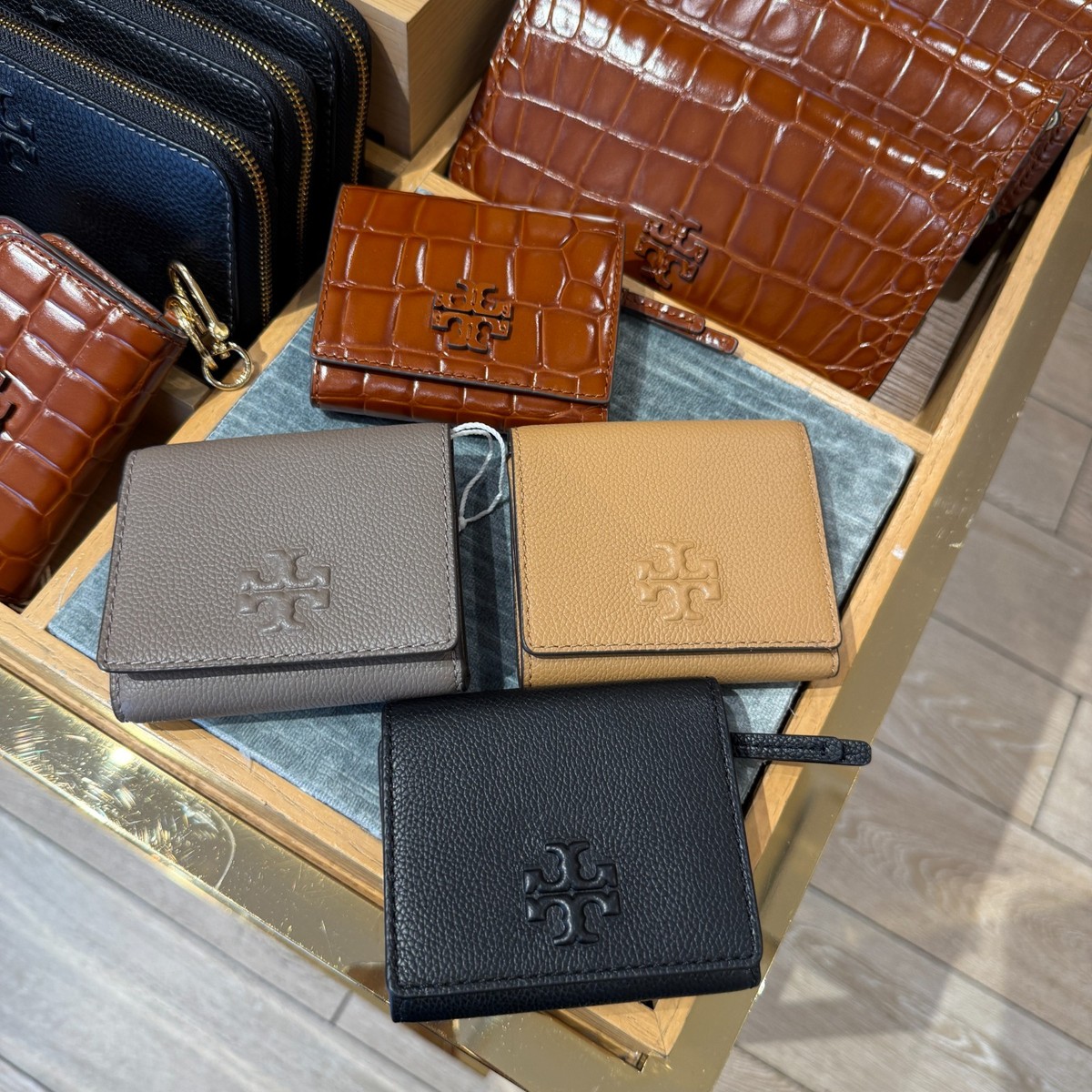 Tory Burch Thea Compact Wallet Pebbled Leather 169967 | eBay