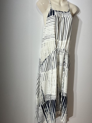 White/ Blue/Beige Sleeveless Long Summer Dress Pockets Size10 Polyester GC - Picture 3 of 6