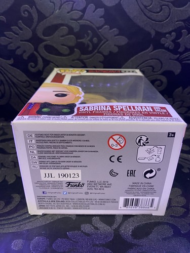 Funko POP! Television: Sabrina Spellman And Salem #777 - Picture 6 of 6