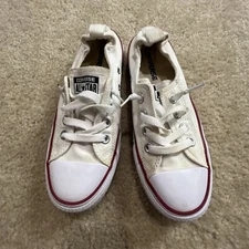 Size 7 women - Converse Chuck Taylor All Star Low White