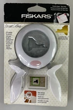 Fiskars 117140 Teresa Collins NY State Squeeze Punch (Extra-Large)