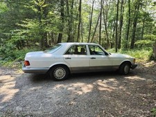 1988 Mercedes-Benz 300 Series 