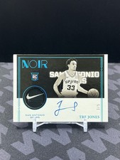 2020-21 Panini Noir Rookie Patch Auto Black & White 3/5 Tre Jones #328