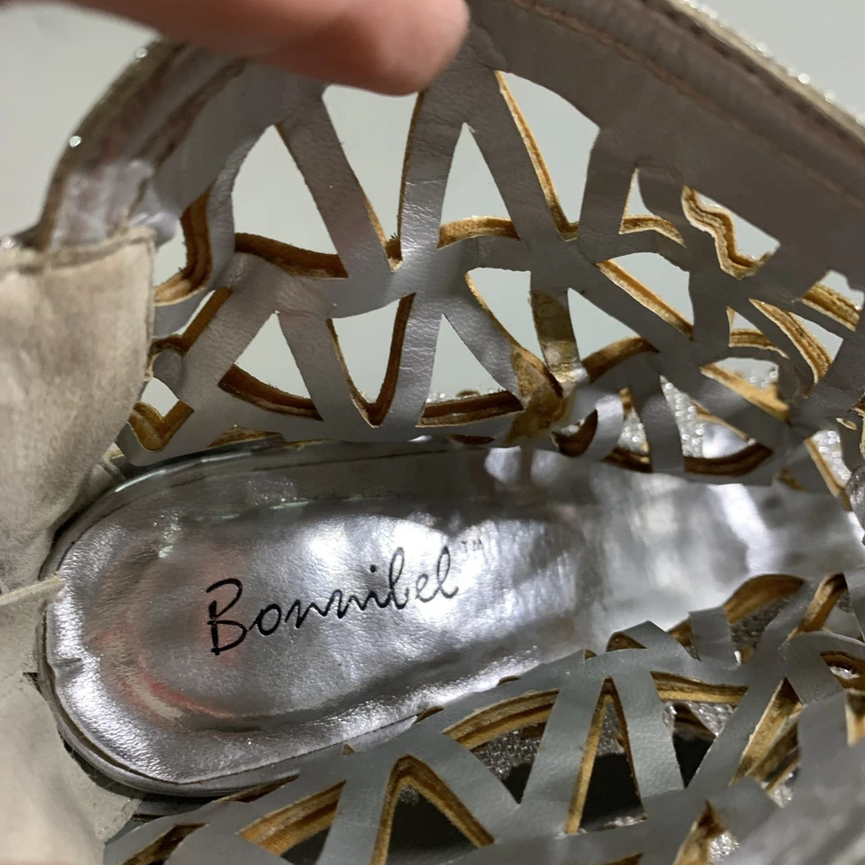 Tacones de aguja Bonnibel para mujer punta abierta cremallera trasera tacón alto talla 8 plateados EE. UU. Foto 4 de 4