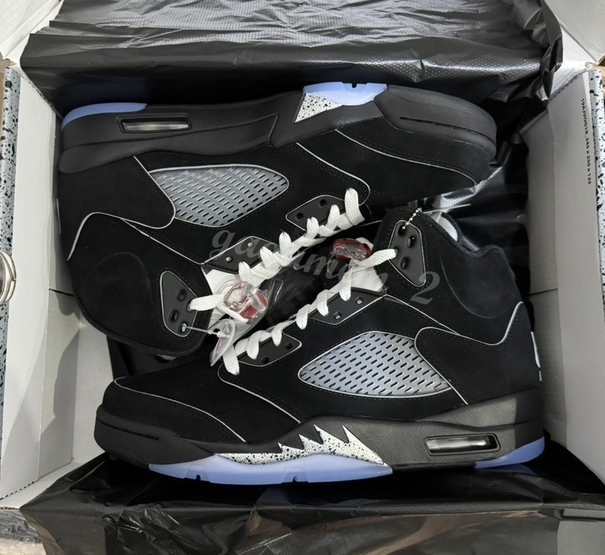 靴 Nike Air Jordan 5 Retro OG Reimagined\" Big Kids' Air Jordan 5 'Reimagined' (HF3976-001). Nike SNKRS