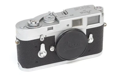 Leitz Leica M2 Chrome    Lever Rewind #1103454 - Bild 1 von 4