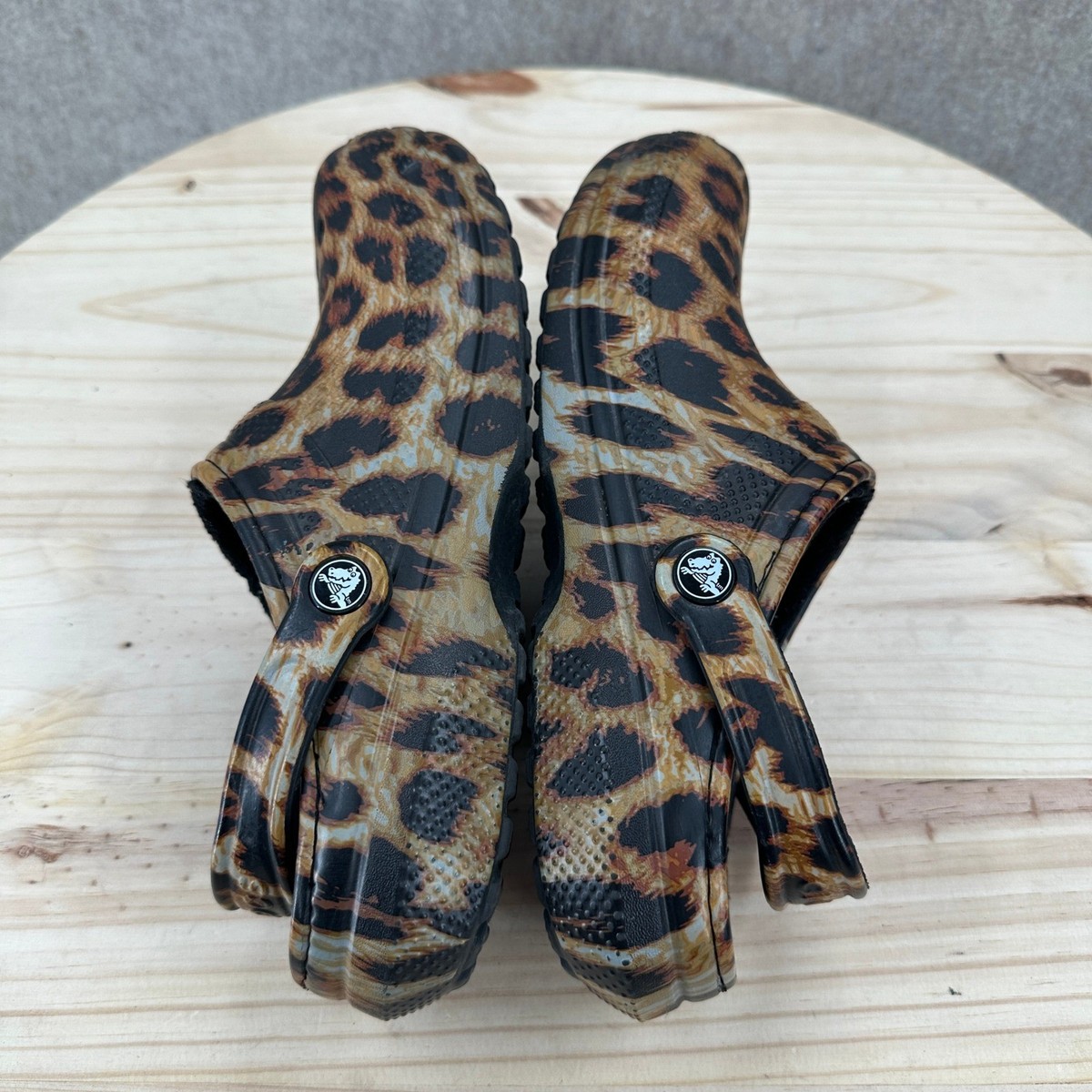 Crocs Classic Lined Leopard Print Clogs 8 Black Tan Animal Print 