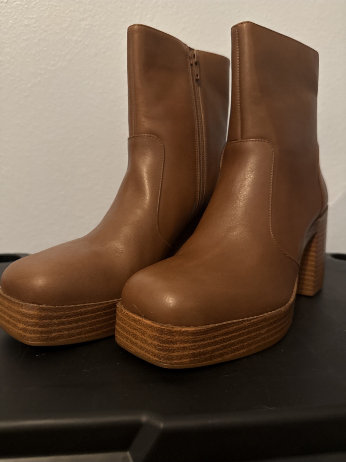 Gianni Bini Women's Brown Boots Size 10m