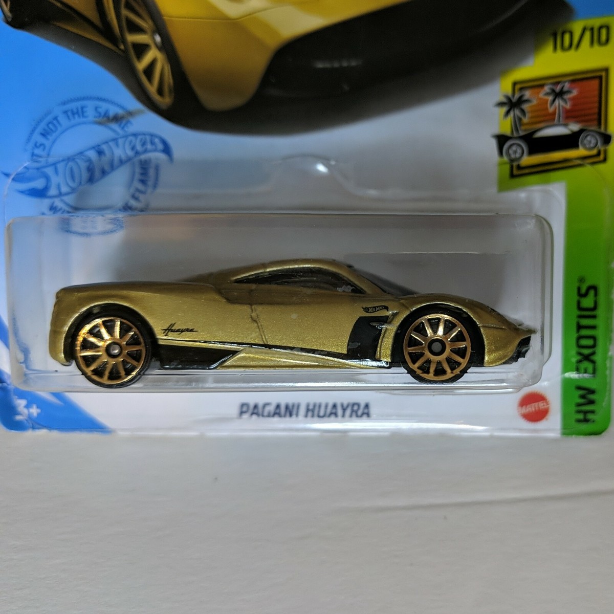 パガーニ ウワイラレッド ミニカー ゴールドホイール Amazon.com: Hot Wheels Pagani Huayra, Exotics 10/10 [Gold
