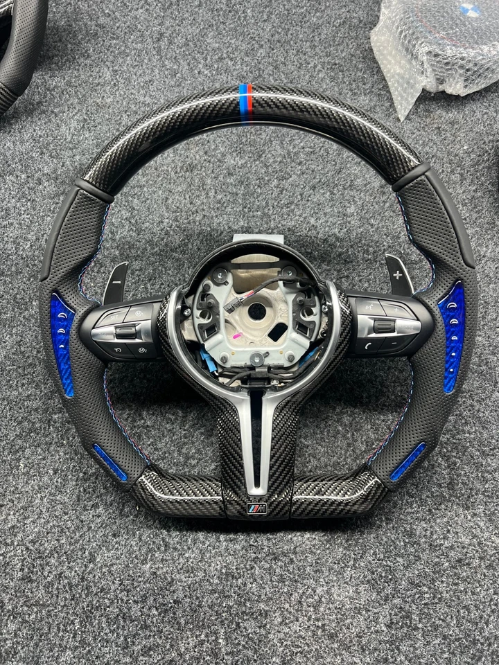 Руль из углеродного волокна для BMW F30 F32 F20 F87 F80 F82 F21 F22 M2 M3 M4 M5 - Изображение 3 из 4