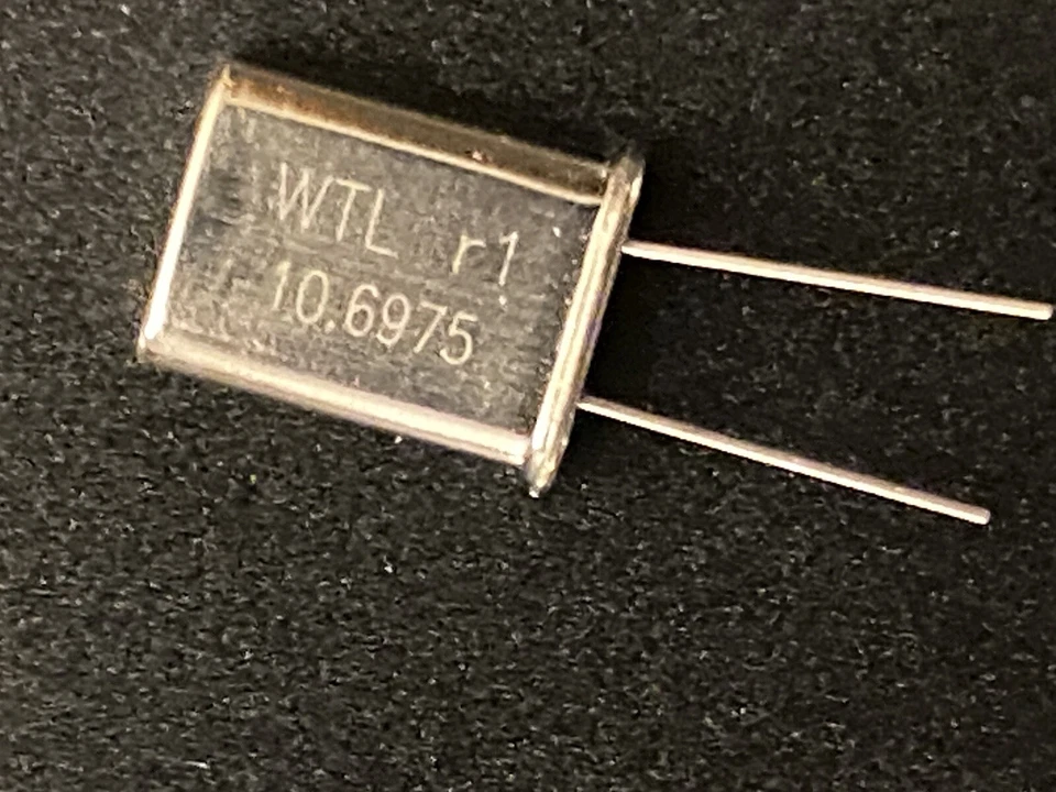 Cristal de 10,6975 MHz para Radio Shack HTX-100, RCI y muchos otros (49U) VENDEDOR DE EE. UU. Foto 2 de 2