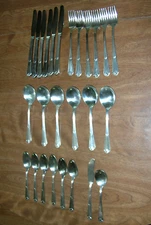 Vintage 1933  Wm Rogers MFG Co Silver Plate Fidelis Pattern Silverware 26 Pc