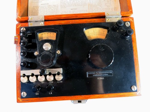 Vintage Leeds & Northrup No. 4282 Ohmmeter — Solid Oak Box - Picture 4 of 14