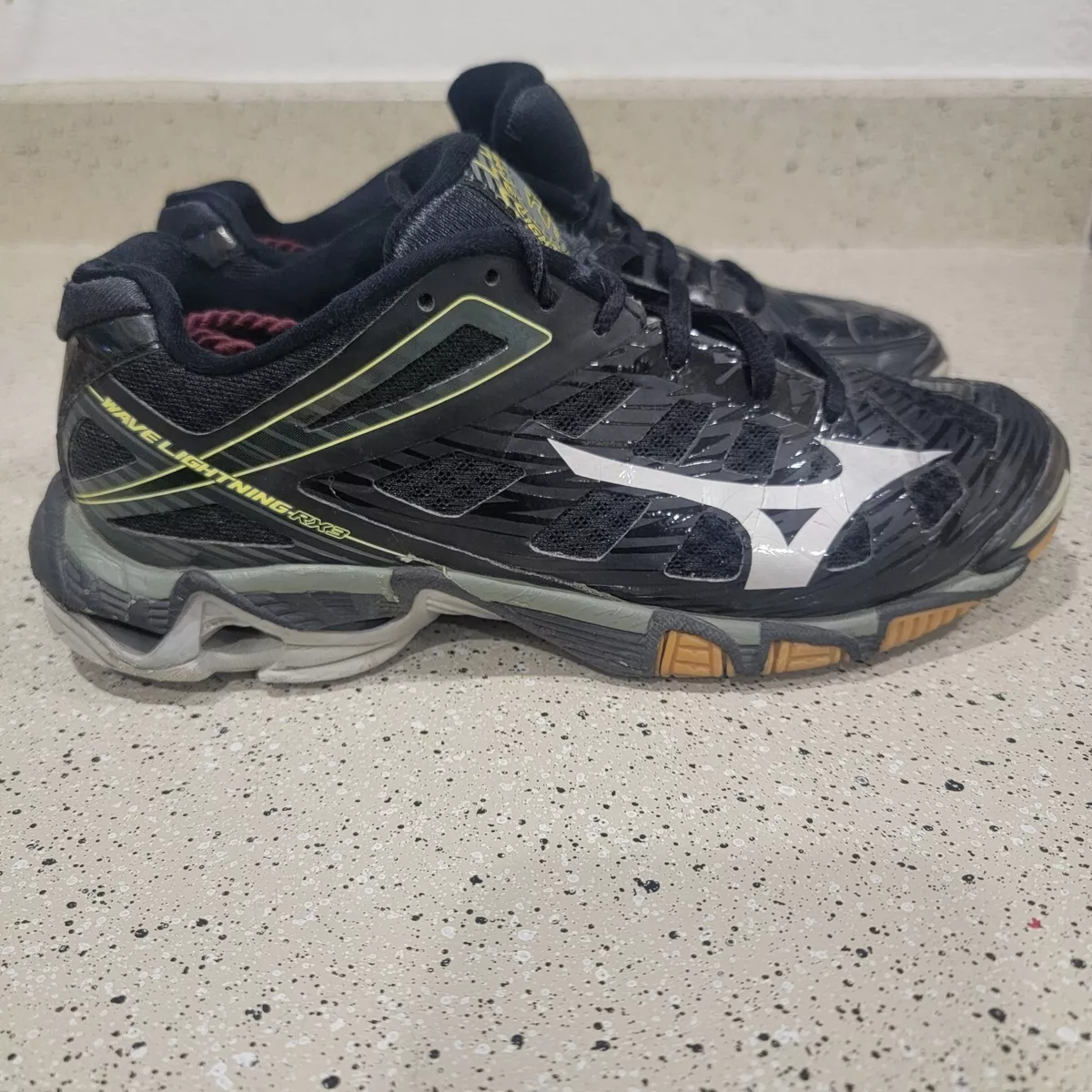 Women s MIZUNO Wave Lightning RX3 Black VOLLEYBALL SHOES sneakers