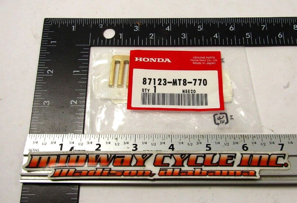 NEW OEM HONDA GL1500SE REAR LEFT COVER E EMBLEM 87123-MT8-770