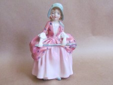 ROYAL DOULTON FIGURE - BO PEEP HN1811 (12605)