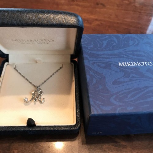 Mikimoto Initial Pendant M - Picture 2 of 6